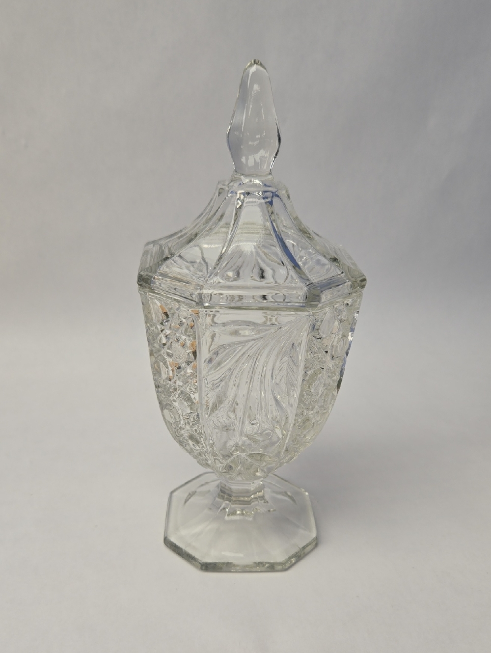 Vintage L.E. Smith Glass Covered Candy Dish With Fruit Motif